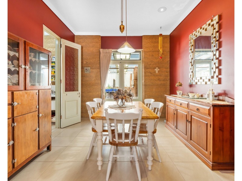 231 Albany Highway, Bedfordale WA 6112