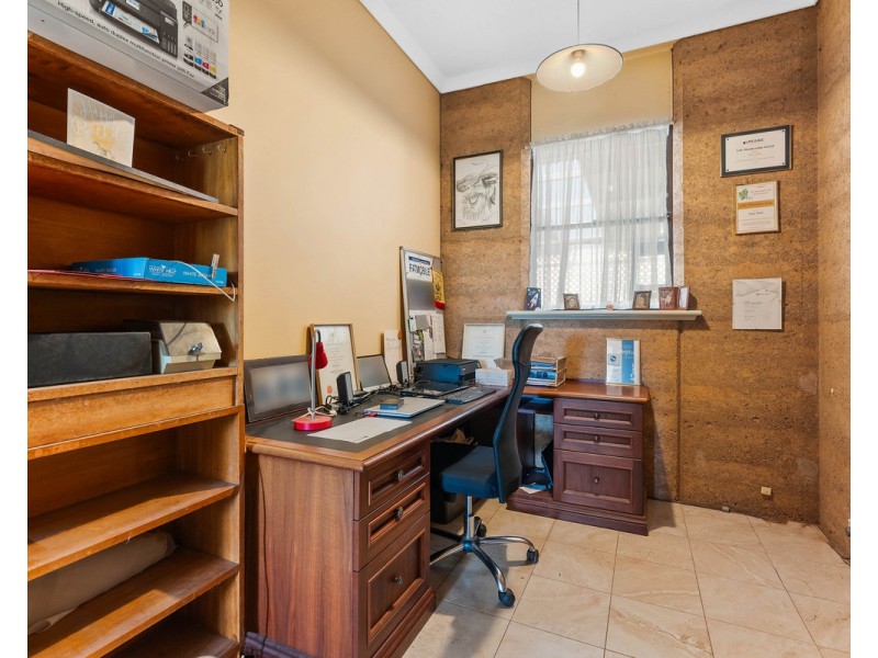 231 Albany Highway, Bedfordale WA 6112