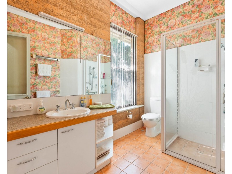 231 Albany Highway, Bedfordale WA 6112