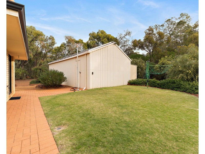 17 Darling Range Drive, Bedfordale WA 6112