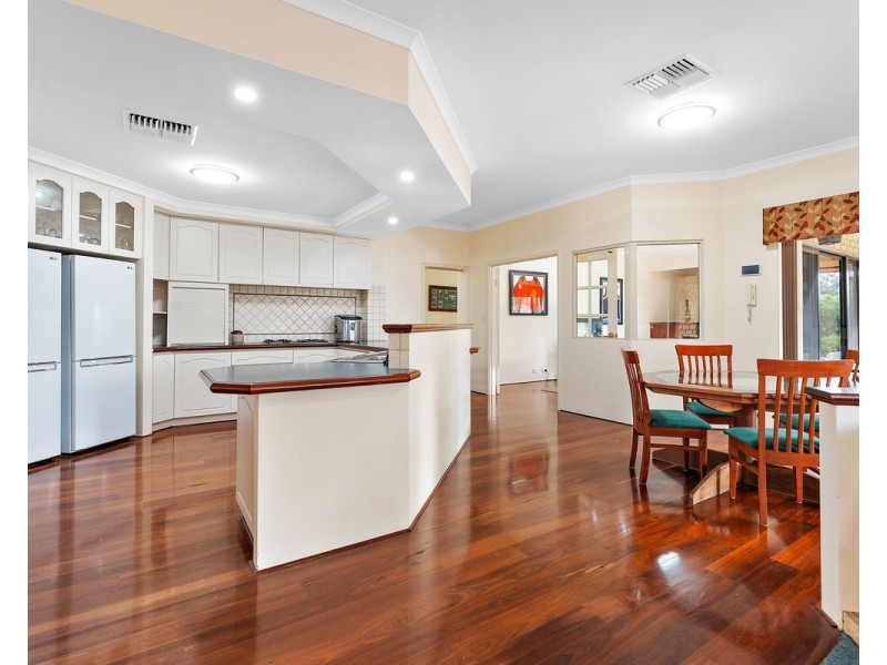 17 Darling Range Drive, Bedfordale WA 6112