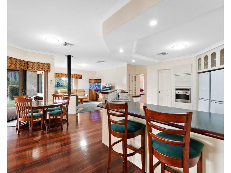 17 Darling Range Drive, Bedfordale WA 6112