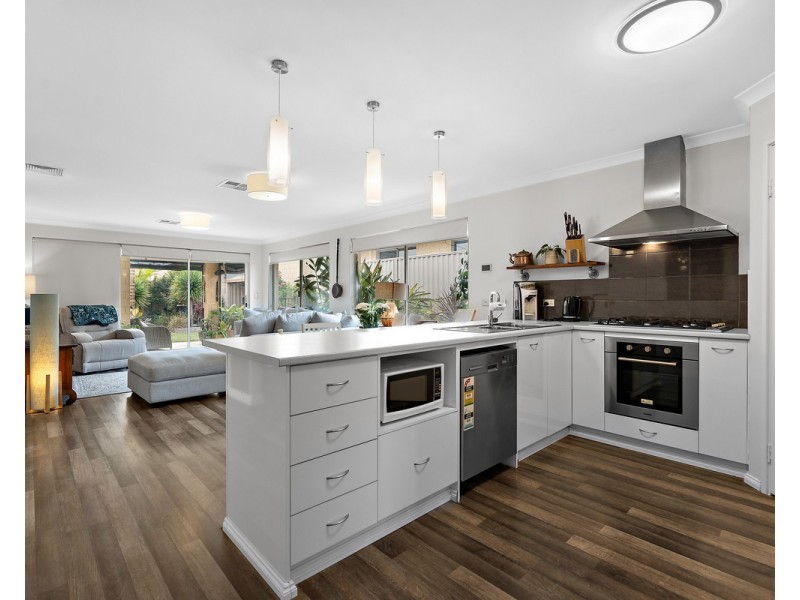 35 Furnivall Parade, Baldivis WA 6171