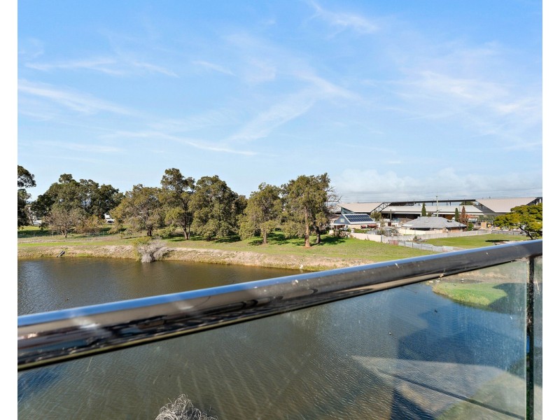 219/348 Railway Parade, Beckenham WA 6107