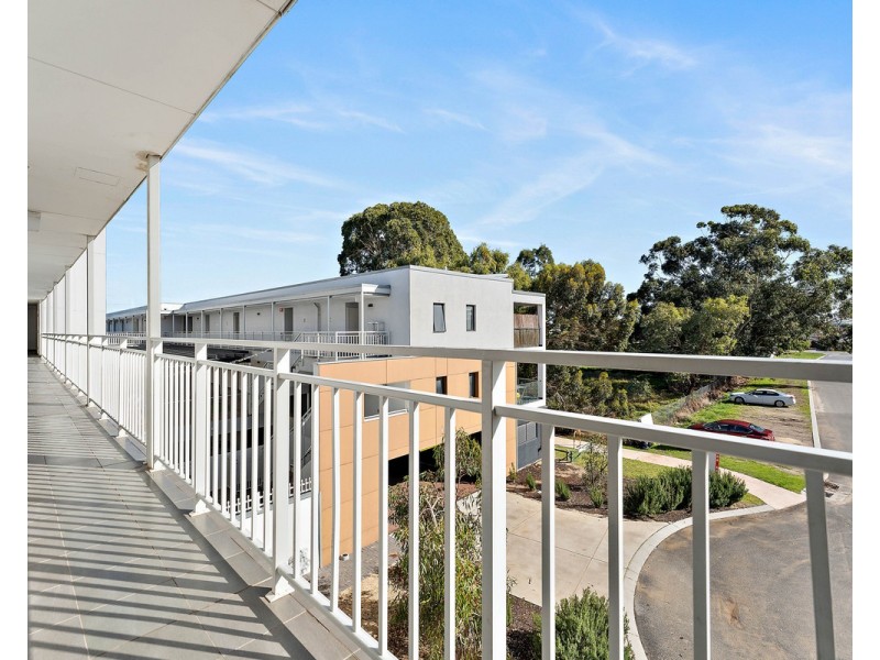 219/348 Railway Parade, Beckenham WA 6107