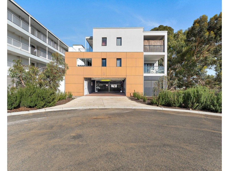 219/348 Railway Parade, Beckenham WA 6107