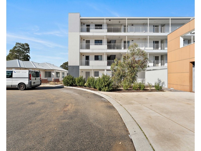 219/348 Railway Parade, Beckenham WA 6107