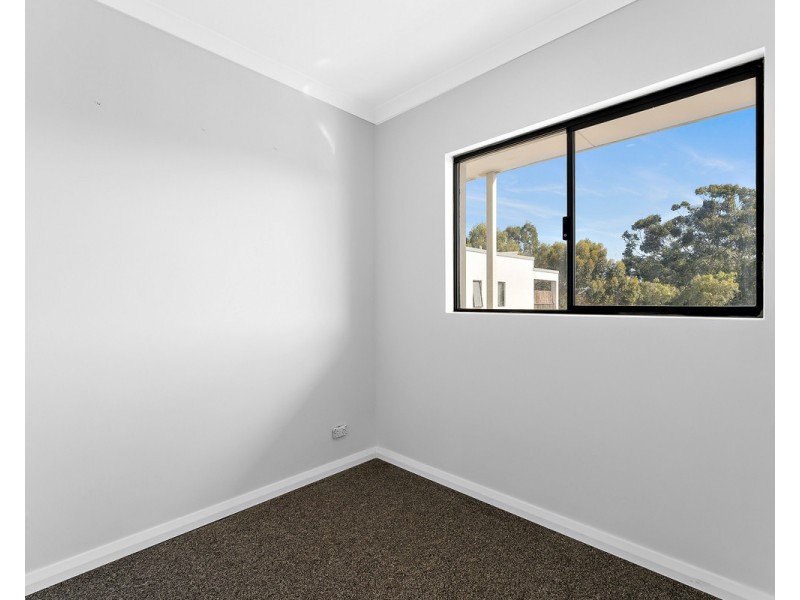 219/348 Railway Parade, Beckenham WA 6107