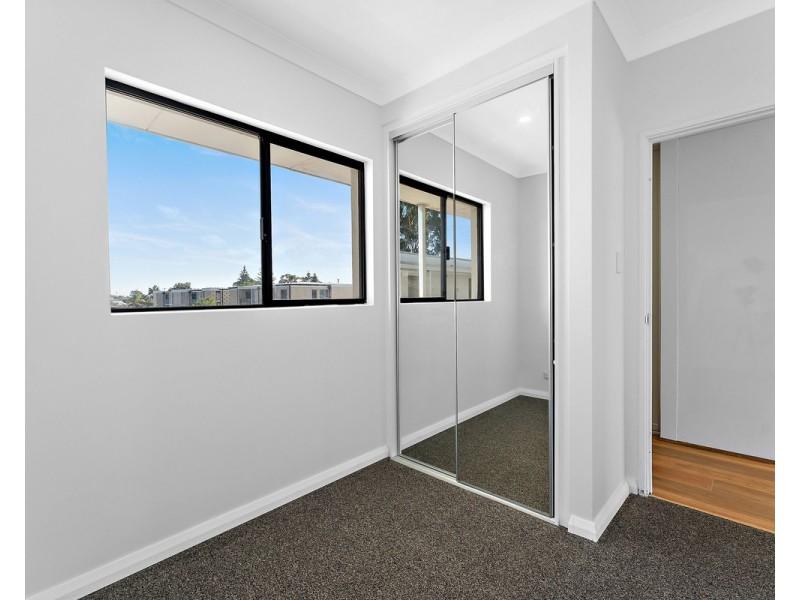 219/348 Railway Parade, Beckenham WA 6107