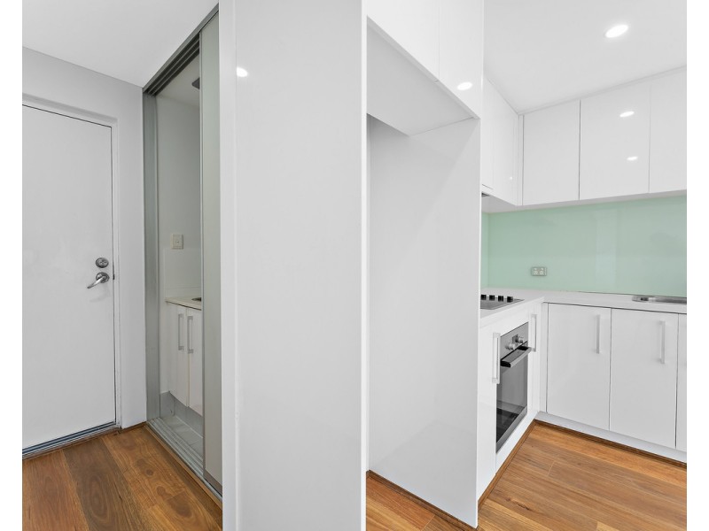 219/348 Railway Parade, Beckenham WA 6107