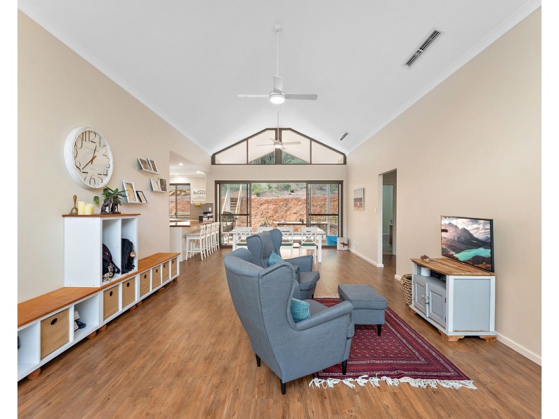 37 Grieve Way, Bedfordale WA 6112