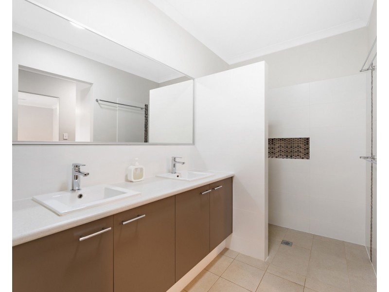 37 Grieve Way, Bedfordale WA 6112