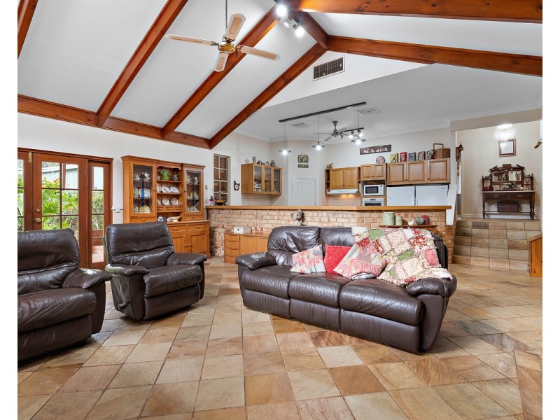 149 Versteeg Grove, Martin WA 6110