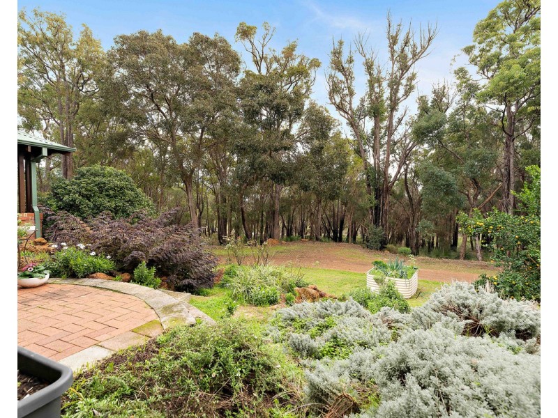 149 Versteeg Grove, Martin WA 6110