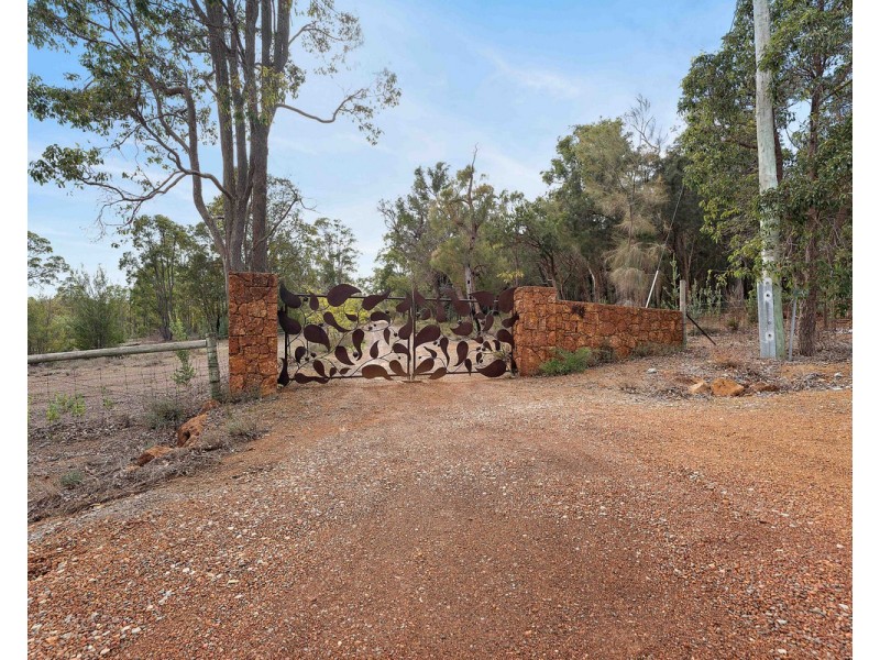 149 Versteeg Grove, Martin WA 6110
