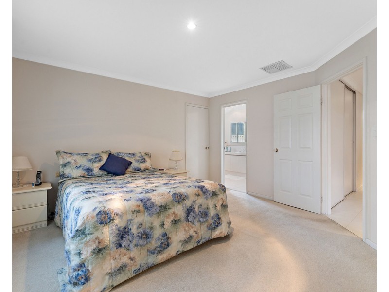 17 Granada Loop, Seville Grove WA 6112