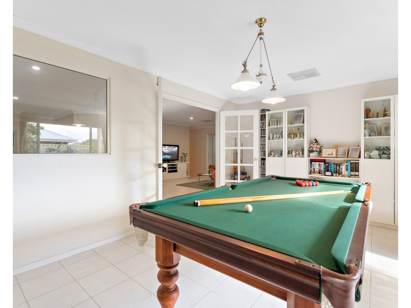 17 Granada Loop, Seville Grove WA 6112