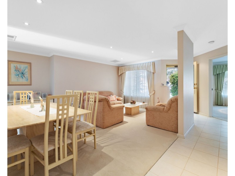 17 Granada Loop, Seville Grove WA 6112