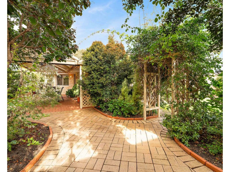 17 Granada Loop, Seville Grove WA 6112