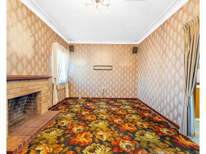 122 Renou Street, East Cannington WA 6107