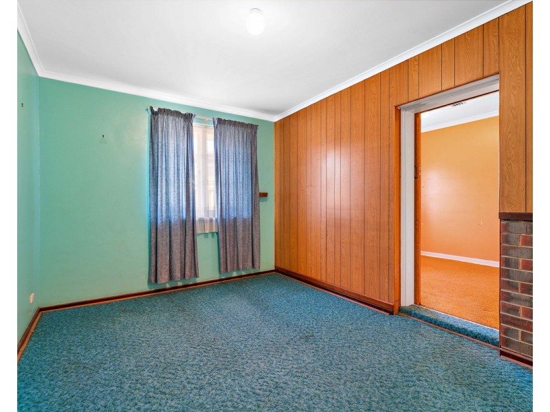 122 Renou Street, East Cannington WA 6107