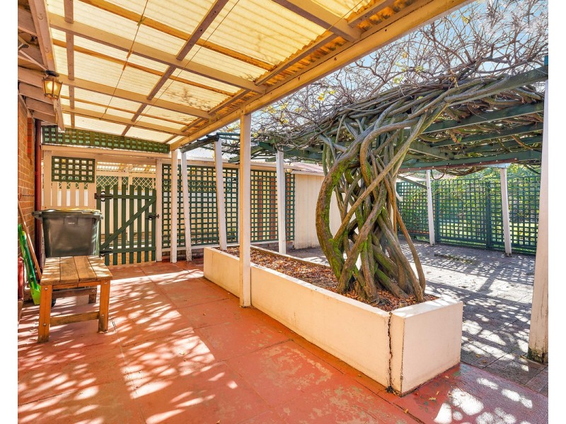 122 Renou Street, East Cannington WA 6107