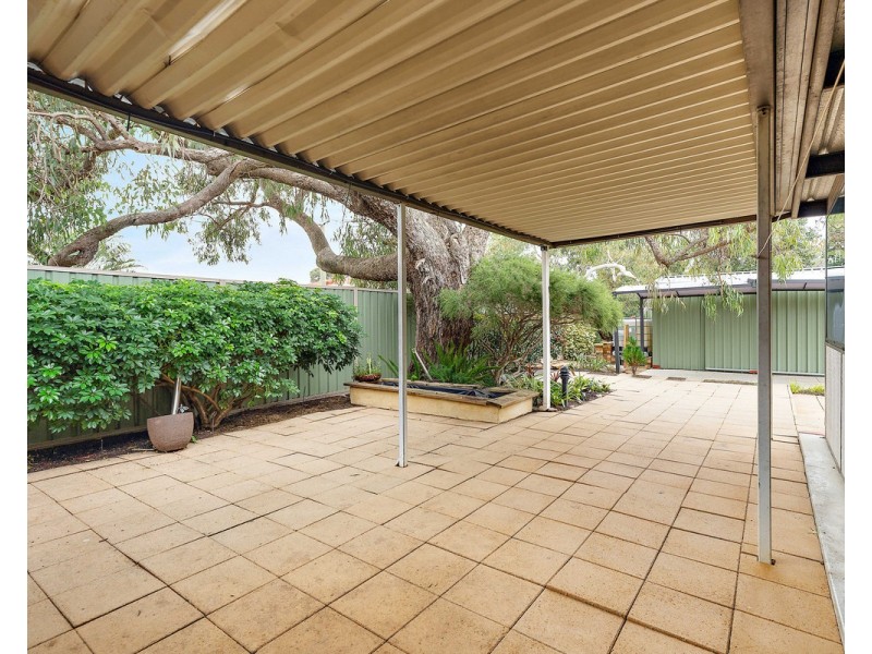 2 Talwin Court, Kelmscott WA 6111
