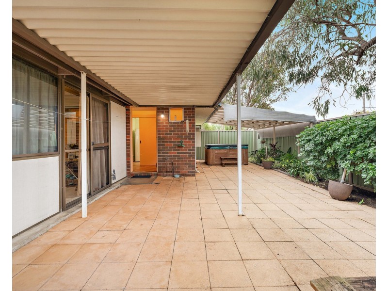 2 Talwin Court, Kelmscott WA 6111