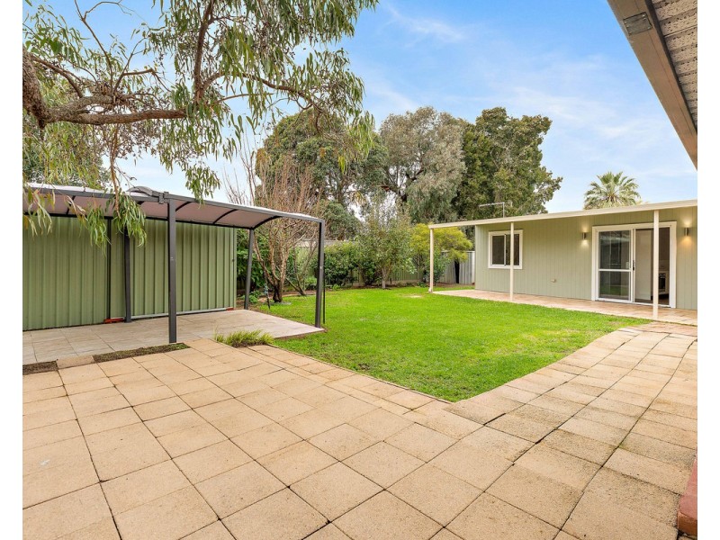 2 Talwin Court, Kelmscott WA 6111