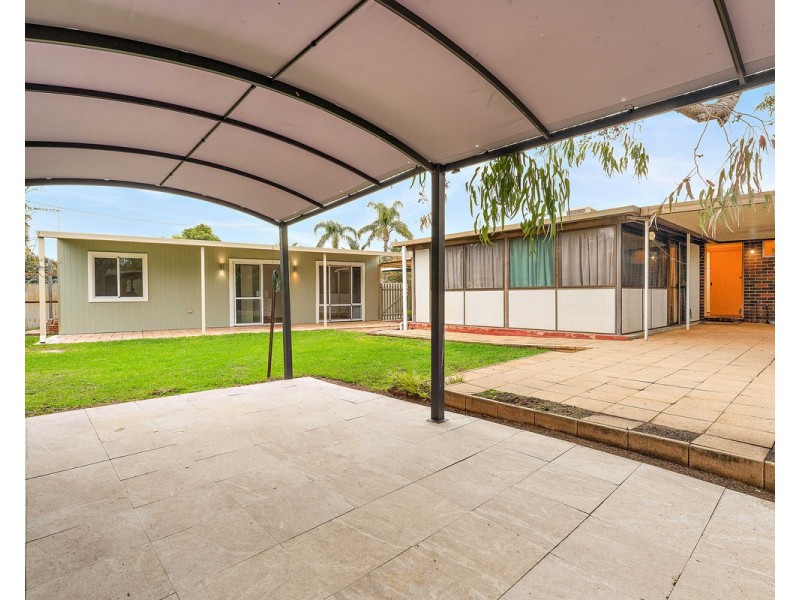 2 Talwin Court, Kelmscott WA 6111