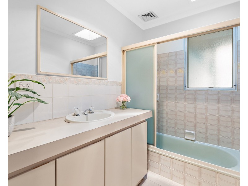 2 Talwin Court, Kelmscott WA 6111