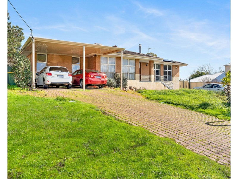 22 Binburra Way, Mount Nasura WA 6112