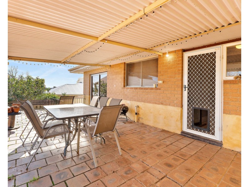 22 Binburra Way, Mount Nasura WA 6112