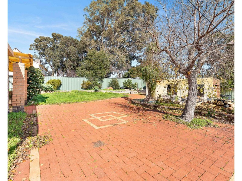 22 Binburra Way, Mount Nasura WA 6112