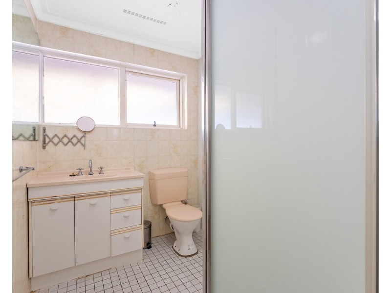 22 Binburra Way, Mount Nasura WA 6112