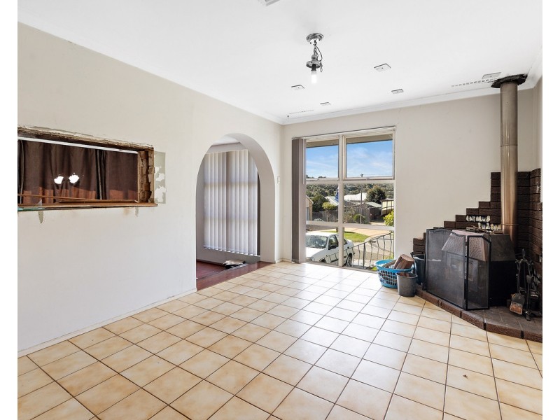 22 Binburra Way, Mount Nasura WA 6112