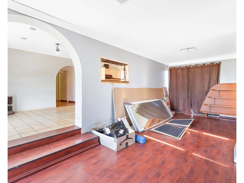 22 Binburra Way, Mount Nasura WA 6112