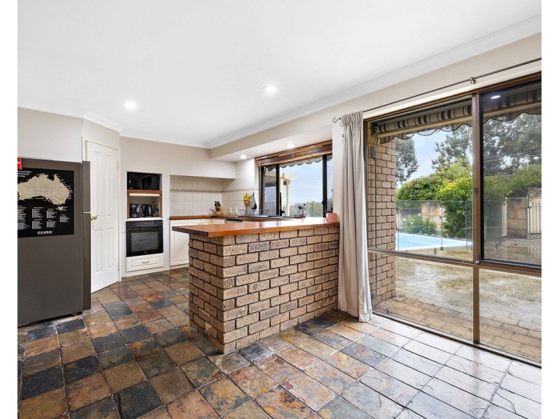 12 Orchid Drive, Roleystone WA 6111