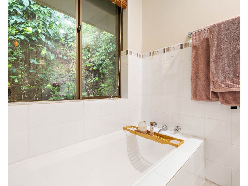 12 Orchid Drive, Roleystone WA 6111