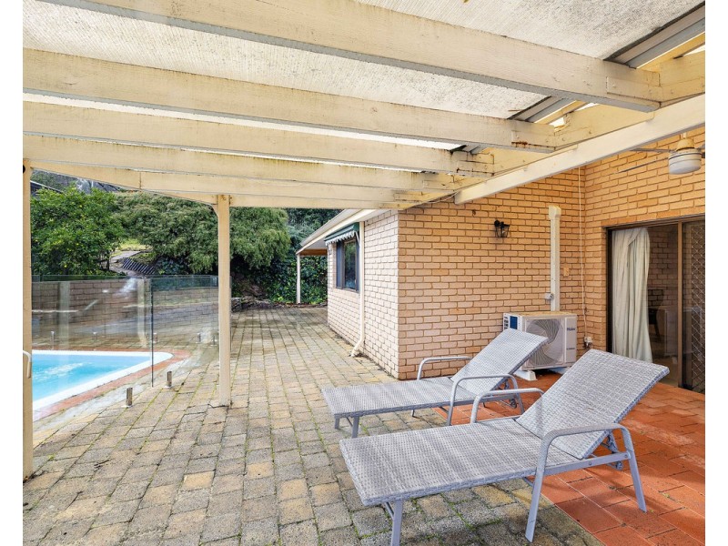 12 Orchid Drive, Roleystone WA 6111