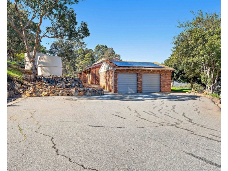 24 Grade Road, Kelmscott WA 6111
