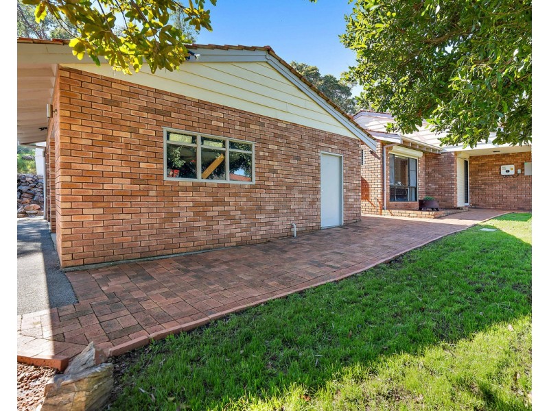 24 Grade Road, Kelmscott WA 6111