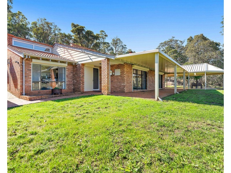 24 Grade Road, Kelmscott WA 6111