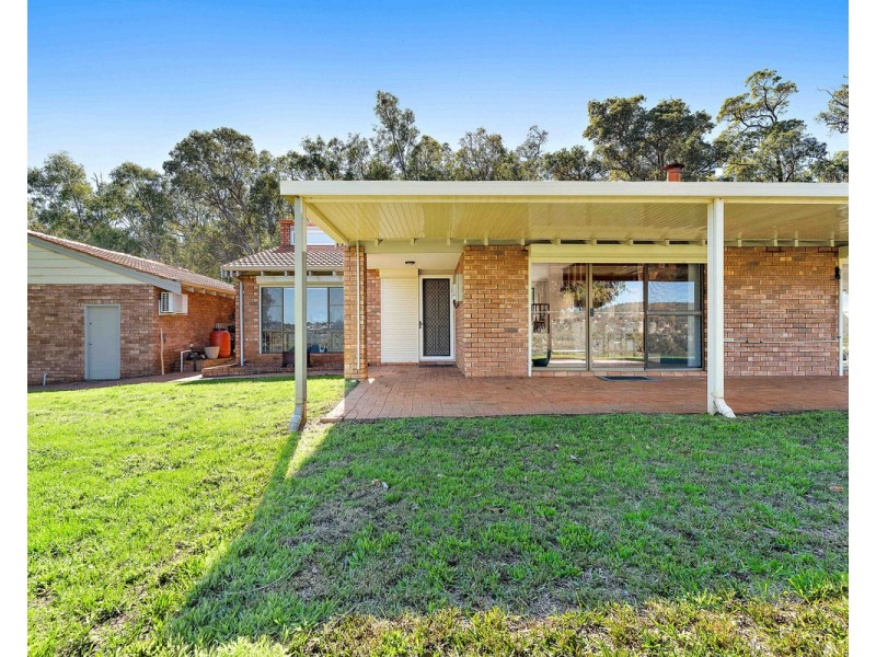 24 Grade Road, Kelmscott WA 6111