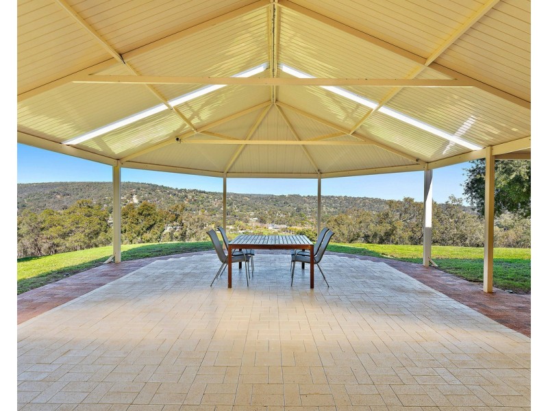 24 Grade Road, Kelmscott WA 6111