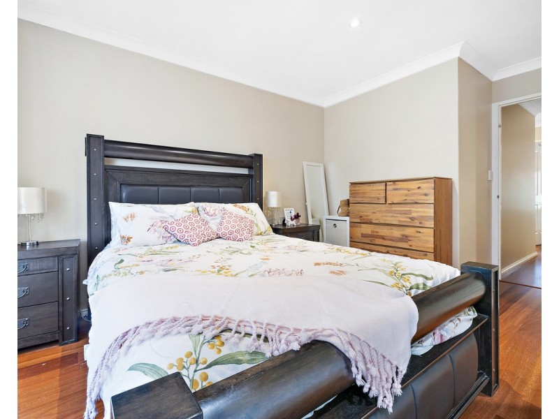 81 Amethyst Crescent, Mount Richon WA 6112