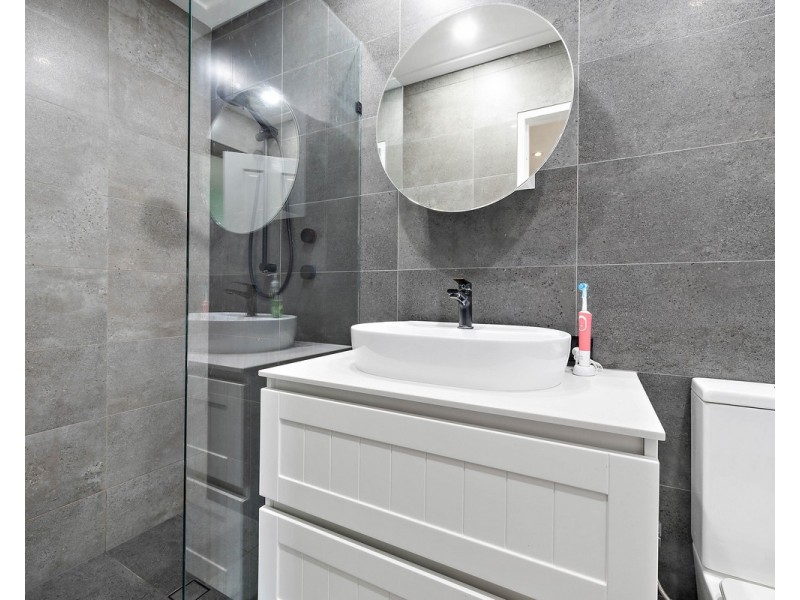 81 Amethyst Crescent, Mount Richon WA 6112