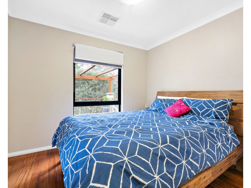 81 Amethyst Crescent, Mount Richon WA 6112