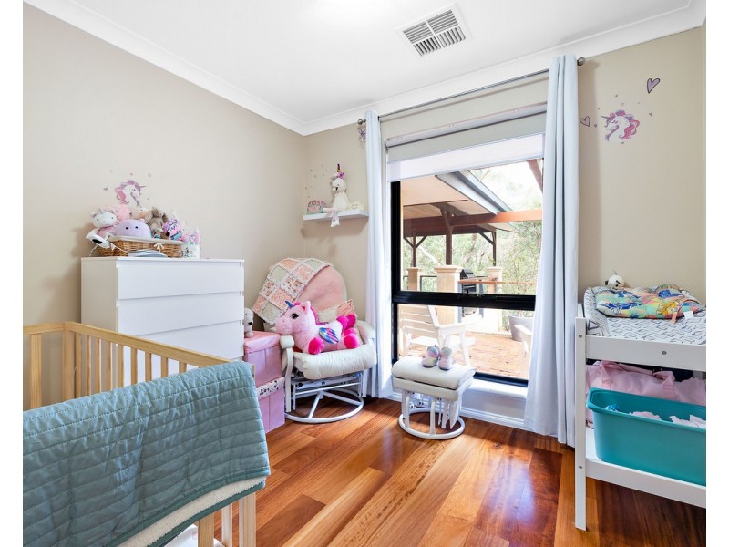 81 Amethyst Crescent, Mount Richon WA 6112