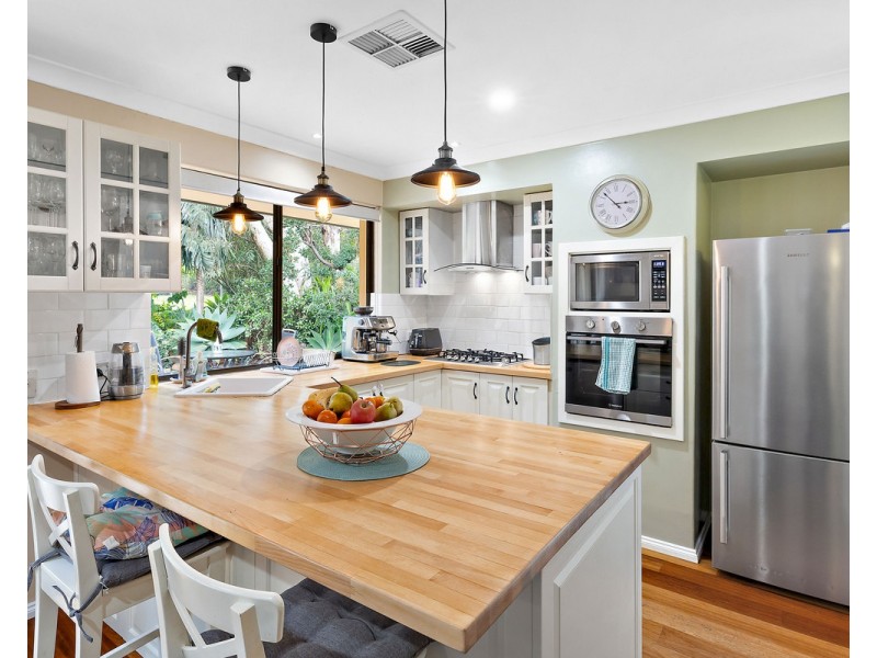 81 Amethyst Crescent, Mount Richon WA 6112